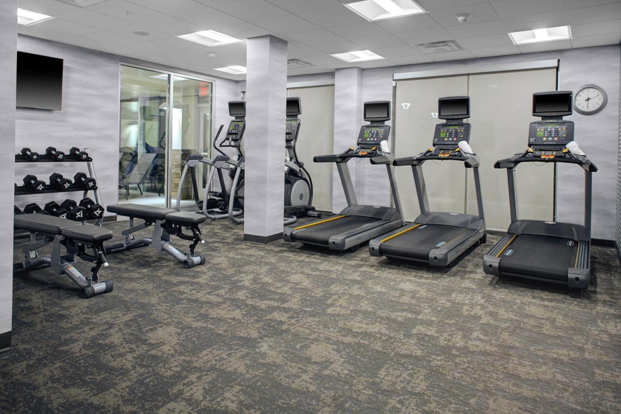 Fairfield Inn & Suites By Marriott Roanoke Salem Ngoại thất bức ảnh