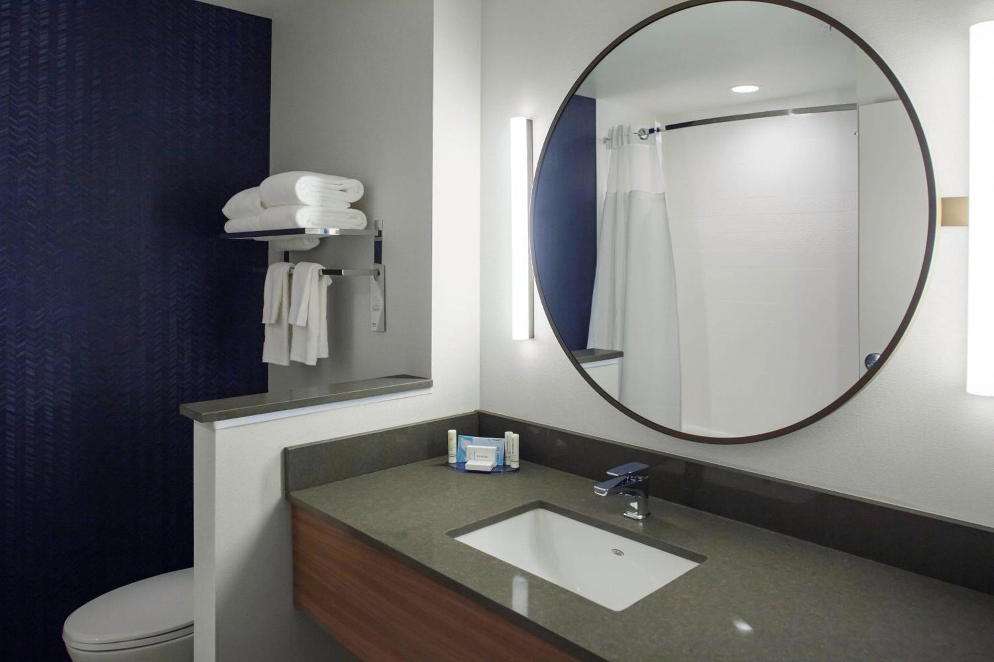 Fairfield Inn & Suites By Marriott Roanoke Salem Ngoại thất bức ảnh